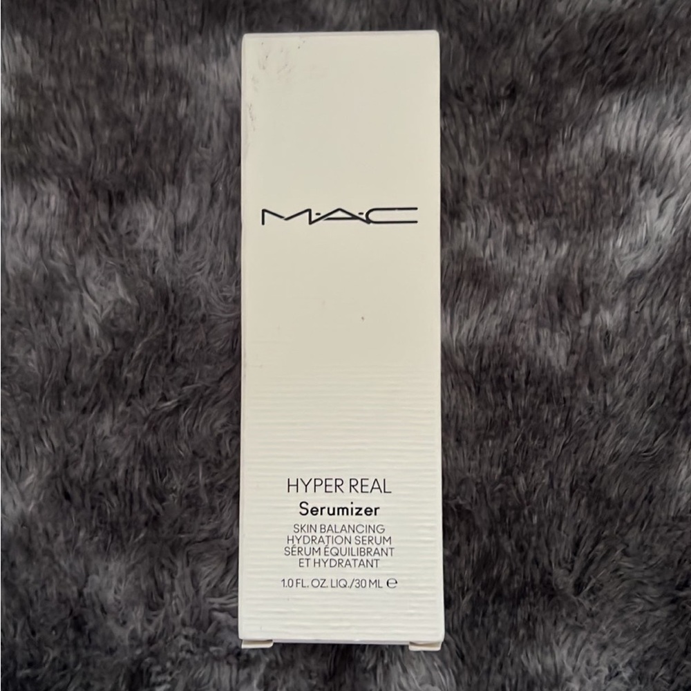 MAC Hyper Real Serumizer 1.0 Fl oz